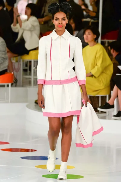 Look 48